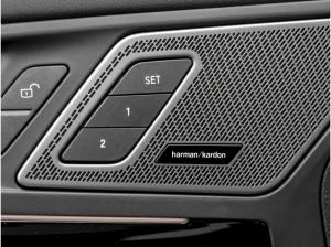 BMW X1 sDrive18i xLine HUD PANO ACC AHK RFK NAVI