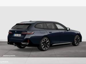 BMW i5 eDrive40 M Sport Pro HUD PANO ACC AHK LM
