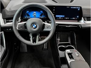 BMW X2 sDrive20i M Sportpaket * Panorama Glasdach * Lenkradheizung * Head-Up Display * 360 Grad Kamera * Hi