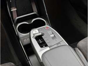 BMW X1 sDrive20i M Sportpaket * Panorama Glasdach * Lenkradheizung *HiFi Lautsprechersystem harman/kardon *