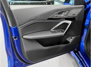 BMW X1 sDrive20i M Sportpaket * Panorama Glasdach * Lenkradheizung *HiFi Lautsprechersystem harman/kardon *