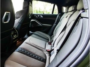 BMW X6 M Competition + PanoSkyLou. + Carbon + MDriv.Pack. + B/W