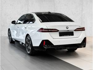 BMW 520 520i M Sport HUD PANO ACC 360°KAM RFK NAVI LED