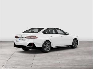 BMW i5 eDrive40 M Sport ACC RFK NAVI Standh. LED LM
