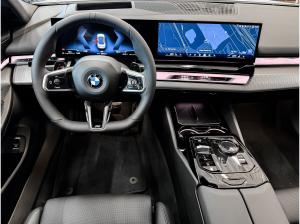 BMW 520 520i M Sport HUD PANO ACC 360°KAM RFK NAVI LED