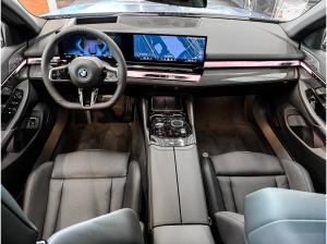 BMW i5 eDrive40 M Sport HUD PANO ACC AHK 360°KAM LM