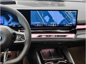 BMW i5 eDrive40 M Sport HUD PANO ACC AHK 360°KAM LM