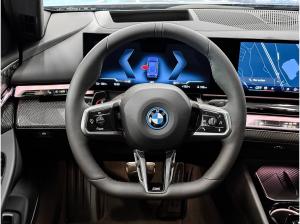 BMW i5 eDrive40 M Sport HUD PANO ACC AHK 360°KAM LM