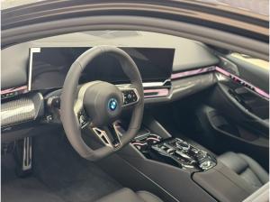 BMW i5 eDrive40 M Sport+HUD+PANO+AHK+NAVI+SHZ+uvm.