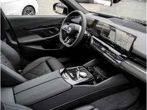 BMW 520 520d 19  M-Sport PANO HuD AHK H/K DA Prof PA+