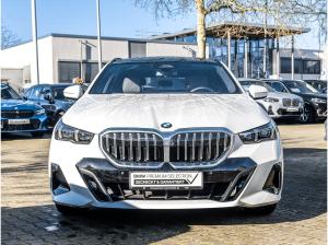 BMW 520 520d xDrive Touring M Sport AHK Pano DA+ PA Prof.