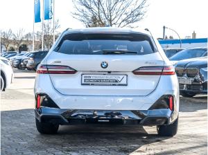 BMW 520 520d xDrive Touring M Sport AHK Pano DA+ PA Prof.