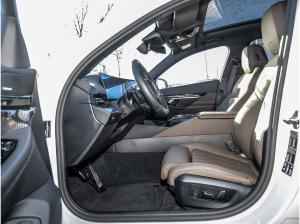 BMW 520 520d xDrive Touring M Sport AHK Pano DA+ PA Prof.