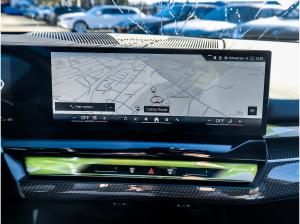 BMW 520 520d xDrive Touring M Sport AHK Pano DA+ PA Prof.