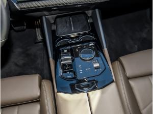 BMW 520 520d xDrive Touring M Sport AHK Pano DA+ PA Prof.