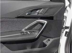 BMW X2 sDrive20i PANO RFK NAVI LED PDC V+H DAB LM