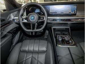 BMW i7 eDrive50 M Sport Pro HuD+Sky Lounge+TV+Massage vo.u.hi.+Autobahnassistent+Browers&Wilkins+Automatikt