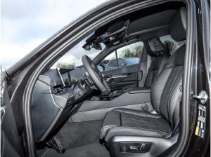 BMW i5 eDrive40 21  M Sport Pro 360° HuD PANO B/W Autobahnass.