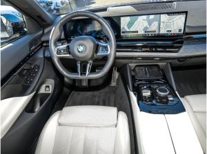 BMW 520 520d xDrive Touring M Sport AHK Pano DA Prof. H/K PA+ LED