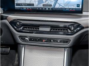 BMW 330 330d xDrive Touring M Sport LCI Pano ACC PA+ LED HiFi DAB