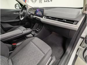 BMW X1 sDrive20i AHK DA+ PA+ HuD ACC 360° Lhz DAB