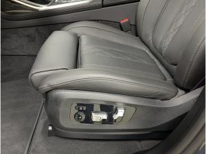 BMW X7 xDrive40d M Sportpaket Pro / Exklusiv Paket / Massagesitze / 22 Zoll / Pano / AHK / H/K / 360° KAM R
