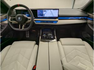BMW i5 M60 xDrive DA Prof PA Prof Pano B&W 20''