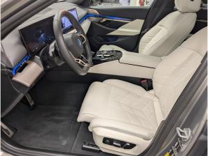 BMW i5 M60 xDrive DA Prof PA Prof Pano B&W 20''
