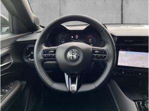 Alfa Romeo Junior Ibrida TI KAMERA+ACC+CARPLAY+NAVI+PDC+LED