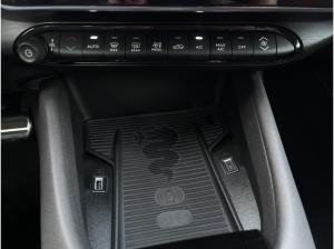 Alfa Romeo Junior Ibrida TI KAMERA+ACC+CARPLAY+NAVI+PDC+LED