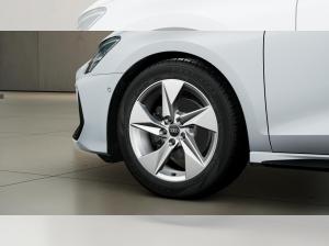 Audi A3 Limousine S line 35 TFSI Navi Kamera AHK *8.Fach bereift*