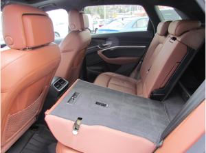 Audi e-tron 55 quattro 300 kW S line sofort verfügbar