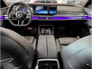 BMW 740 740d xDrive M Sportpaket * Bowers & Wilkins Sound System * Panorama-Glasdach Sky Lounge * Standheizu