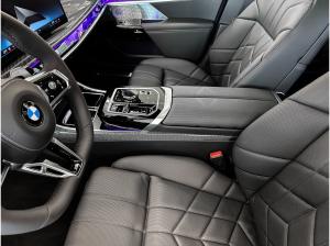 BMW 740 740d xDrive M Sportpaket * Bowers & Wilkins Sound System * Panorama-Glasdach Sky Lounge * Standheizu