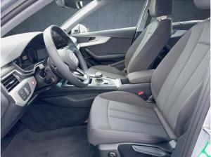 Audi A4 Avant 30 TDI S tr. LED Stdhzg Cam ACC Keyless