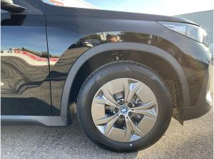 BMW iX1 eDrive20 Navi /  NEU / CURVED Display / RFK