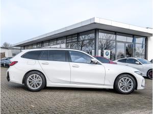 BMW 330 330i xDrive Touring M Sport Pano ACC DA PA HuD