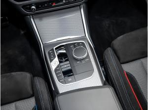 BMW 330 330i xDrive Touring M Sport Pano ACC DA PA HuD