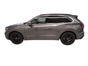 Volkswagen Touareg 3.0 TDI Tiptronic 4-Motion R-Line DAB+ IQDrive IQLight HD-Matrix Lederpaket Luftfederung Diebstahlwa