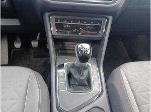 Volkswagen Tiguan Sofort verfügbar*Haustürlieferung*Diebstahlwarnanlage*Navi*Winter-Paket*elektr. Heckklappe