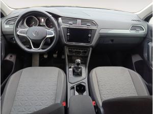 Volkswagen Tiguan Sofort verfügbar*Haustürlieferung*Diebstahlwarnanlage*Navi*Winter-Paket*elektr. Heckklappe