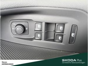 Skoda Superb Combi ESSENCE eTSI DSG NAVI SITZHEIZUNG EINPARKHILFE LED