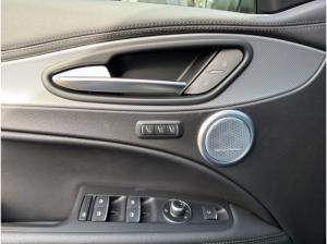 Alfa Romeo Stelvio Veloce Q4 2.0 Turbo - AHK - 21 Zoll- Panoramadach