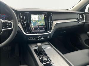 Volvo V60 B4 Benzin Plus Dark 20'' AHK Panorama 360 Kamera HUD LED ACC DAB Harman Kardon *Vorführwagen Sondera