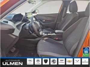 Peugeot 2008 e Active Elektro CarPlay "sofort Verfügbar"