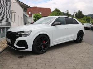 Audi RS Q8 quattro PANO+KERAMIK+AHK+HEADUP+ACC+MATRIX
