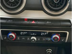 Audi Q2 35TFSI advanced AHK/SHZ/Navi/ACC/Kamera