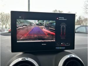 Audi Q2 Advanced 35TFSI Kamera/Navi/SHZ/CarPlay/GRA