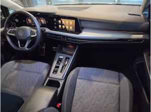 Volkswagen Golf VIII 1.5 eTSI DSG Move Panoramadach ParkAssistent