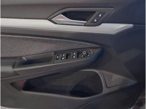 Volkswagen Golf VIII 1.5 eTSI DSG Move Panoramadach ParkAssistent